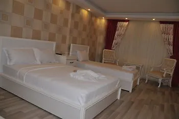 Отель Avcilar Zeugma Park 3*